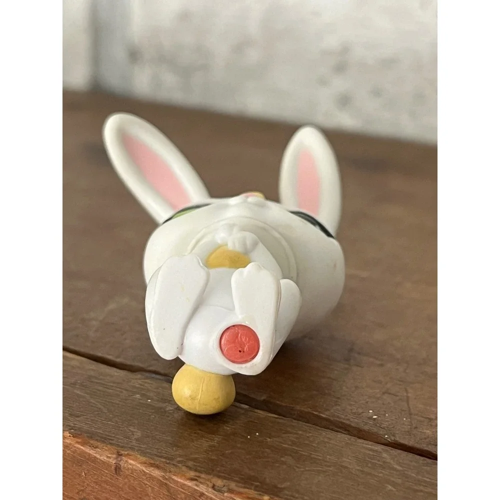 Littlest‎ Pet Shop LPS #245 White & Yellow Bunny Rabbit Green Eyes Red Magnet